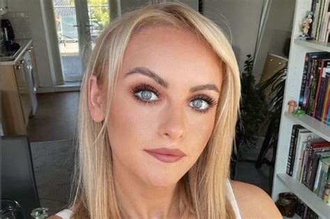 katie mcglynn tits|Corrie star Katie McGlynn pleads for help as she shares her big。